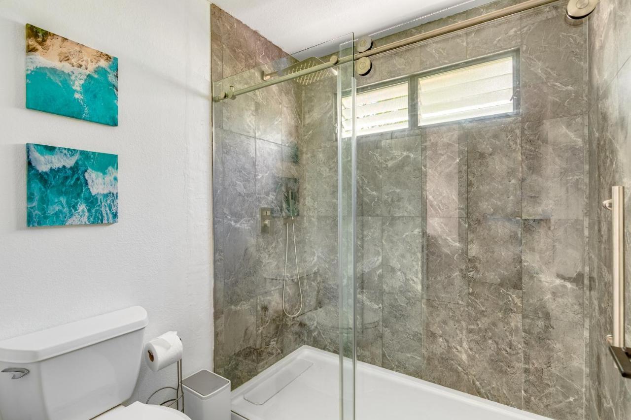 Newly Renovated Condo With Sup Paddle Boards And Golf Clubs Included Kailua-Kona Dış mekan fotoğraf